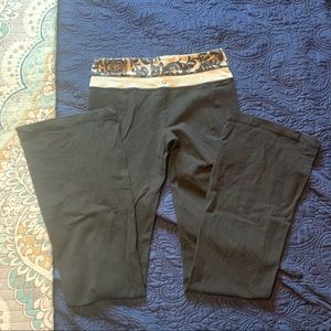 Lululemon lounge pants